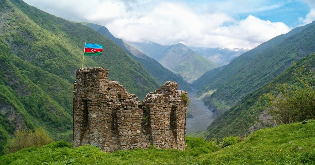 Turizmdə qadağan edilmiş fəaliyyətlə məşğul olmağa görə CƏRİMƏLƏR