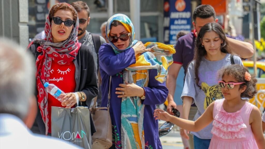 Minlərlə iranlı turist Novruz bayramında Vana səfər edir