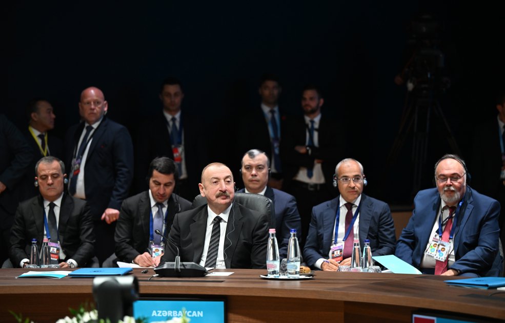 Prezident İlham Əliyev: “Sayca 9-cu hava limanı yaxın zamanlarda istifadəyə veriləcək” Prezident İlham Əliyev: “Sayca 9-cu hava limanı yaxın zamanlarda istifadəyə veriləcək”