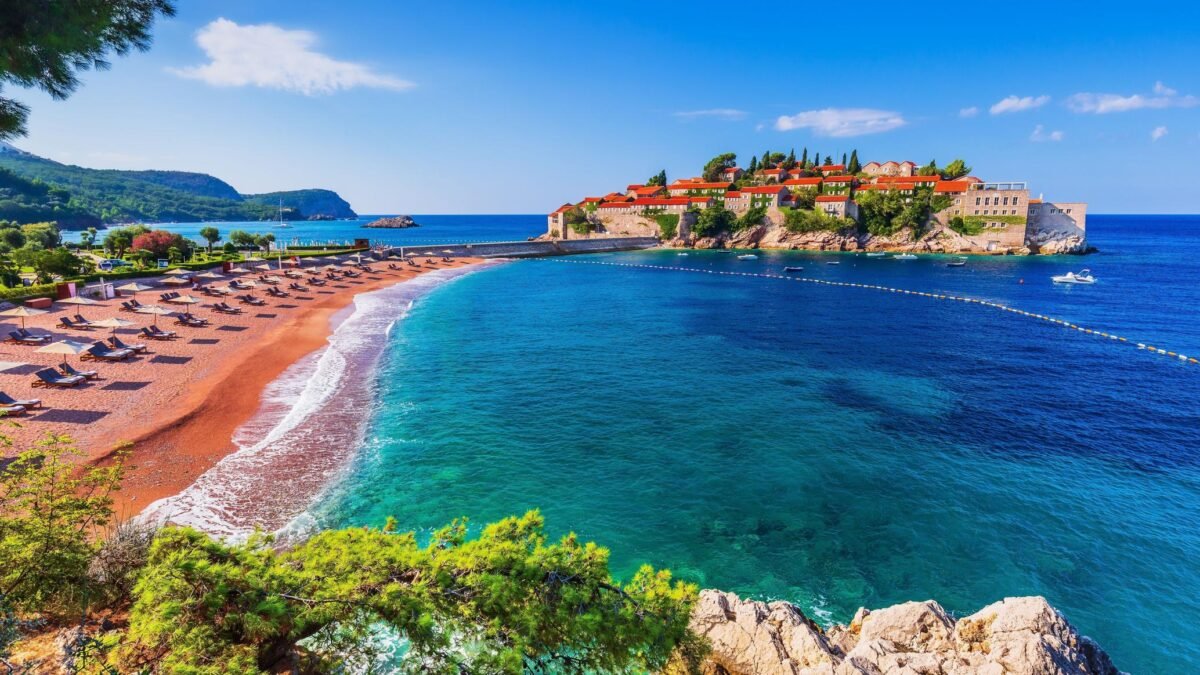 TURİZMÇİLƏRİN NƏZƏRİNƏ: Monteneqroya “RELAX TOUR” var