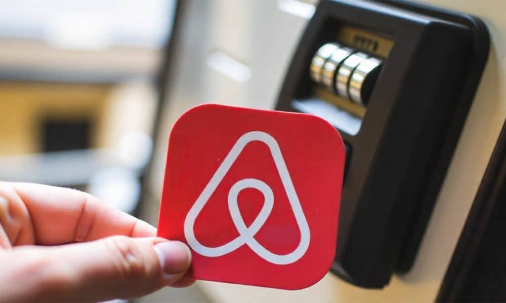 “Hotel sektoruna daha aqressiv daxil olacayıq” – AIRBNB CEO-SU