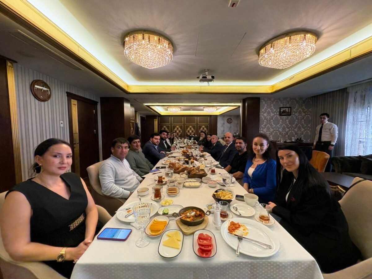 ATAA-nın Getmə Turizm Komitəsinin üzvləri üçün işgüzar səhər yeməyi təşkil edilib