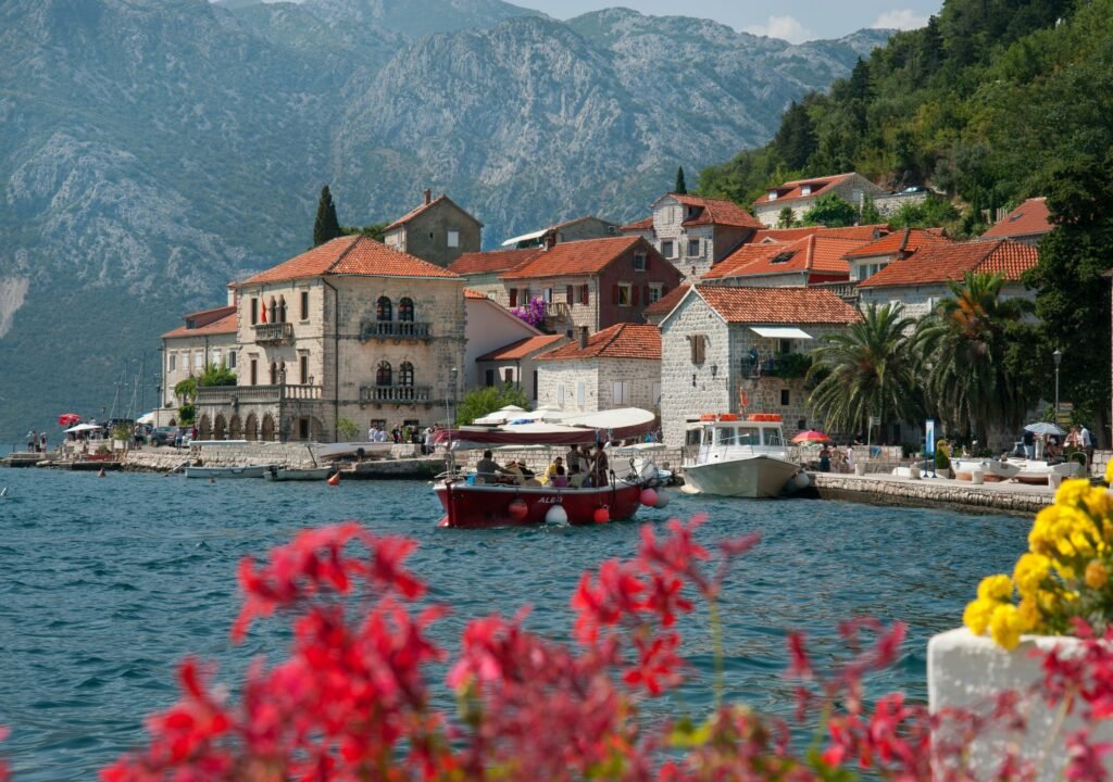 Yanvarın 15-dən Azərbaycan vətəndaşları üçün Monteneqroya giriş VİZALI OLACAQ