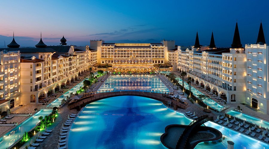 “Mardan Palace” hotelinin idarəçiliyi məşhur brendə verildi