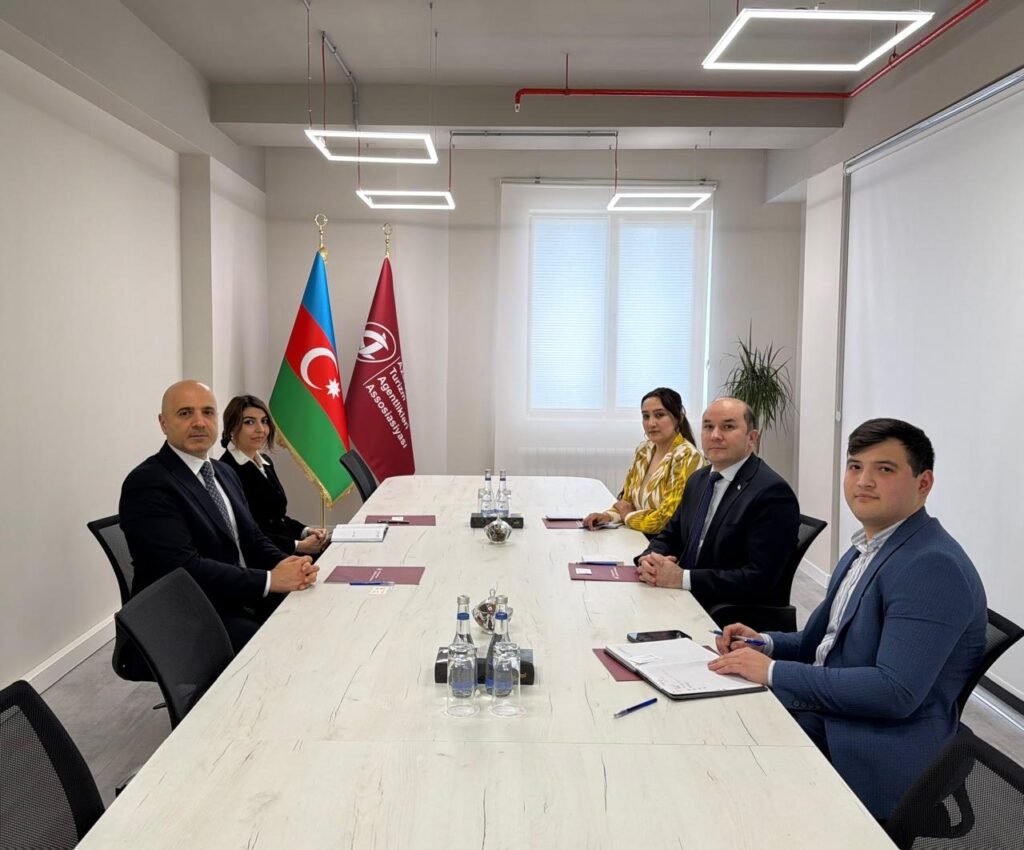 ATAA Tacikistanın turizm qurumları ilə əlaqələri genişləndirir