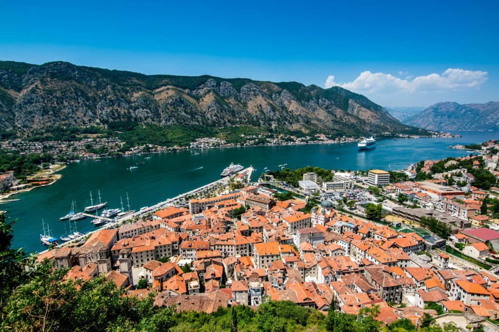 Azərbaycan vətəndaşları üçün Monteneqro vizası almağın ASAN ÜSULU
