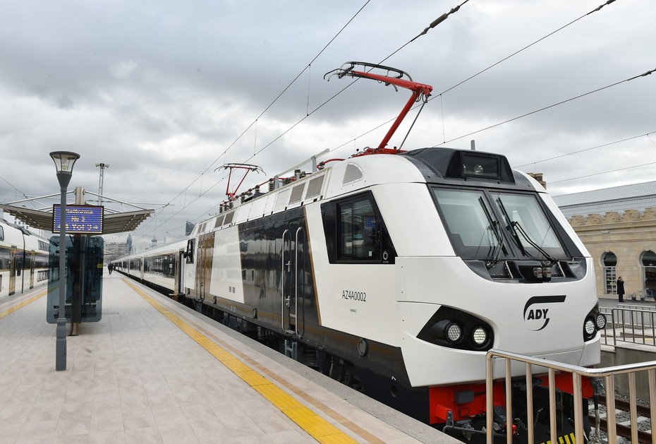 Bakı-Tbilisi-Bakı sərnişin qatarının bileti UCUZLAŞDI – 3 AZN