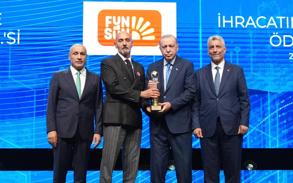 “FUN&SUN” Türkiyənin ən böyük xidmət ixracatçıları sırasında ilk 10-luqda yer alıb