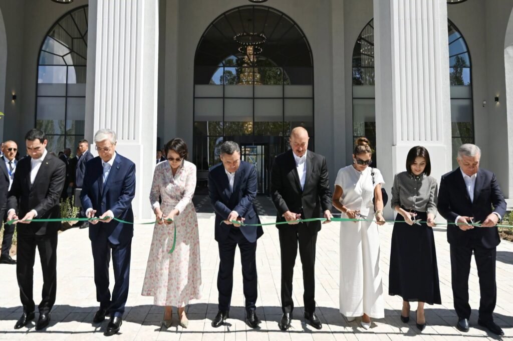 İssık-Kul gölünün sahilində “Baku Resort & Spa” mehmanxanasının açılışı olub
